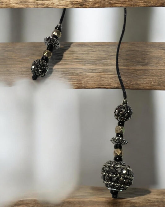 Silver/black bookmark