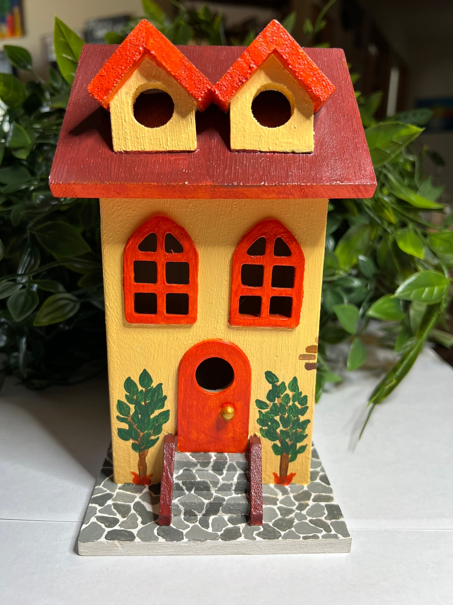 English Flat Bird House