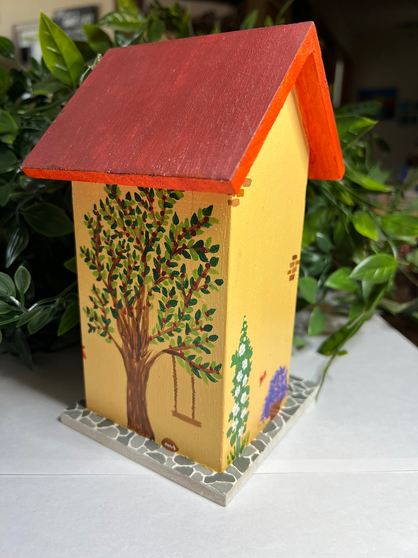 English Flat Bird House